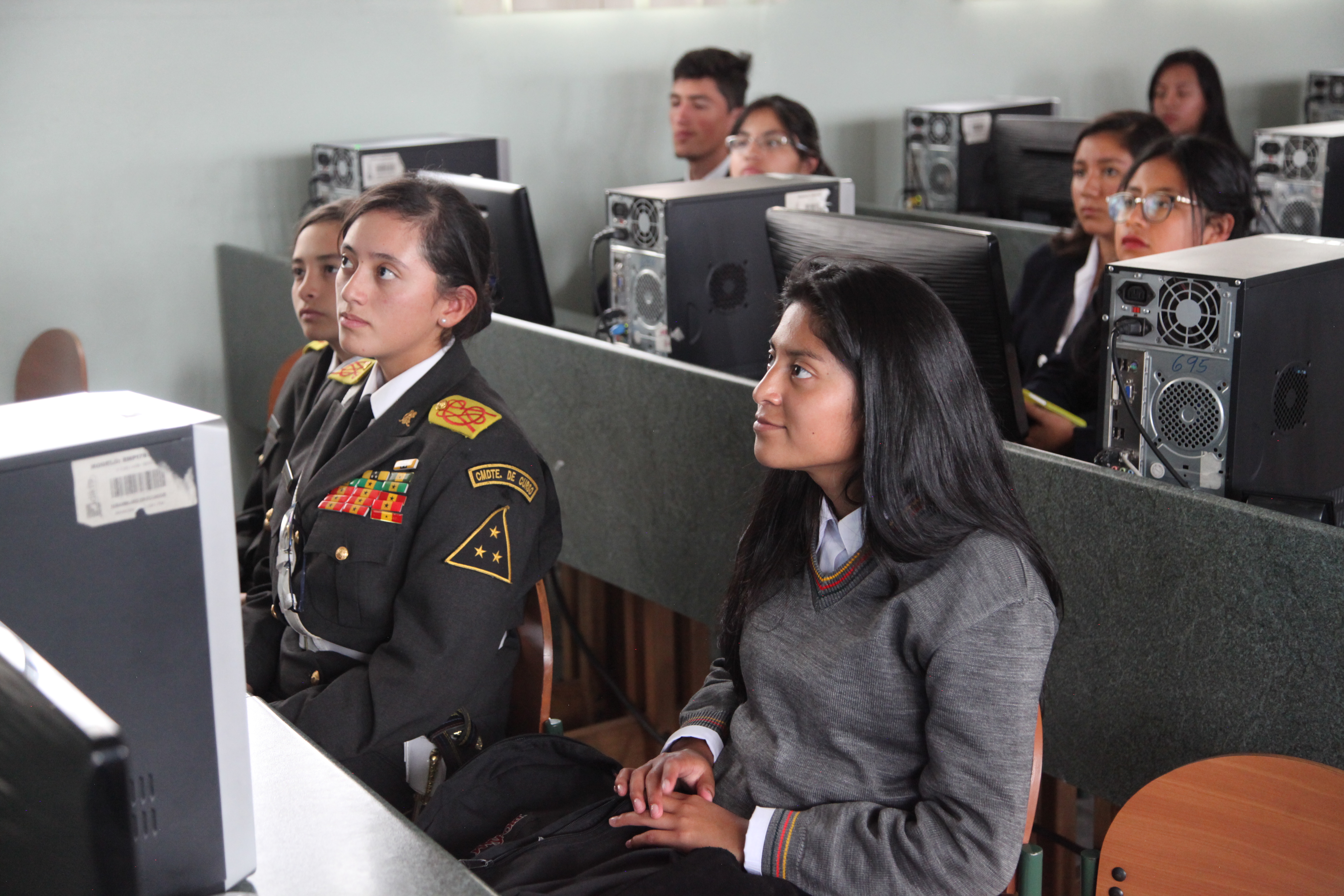 Ineval socializa Ser Bachiller en Costa, Sierra y Amazonía