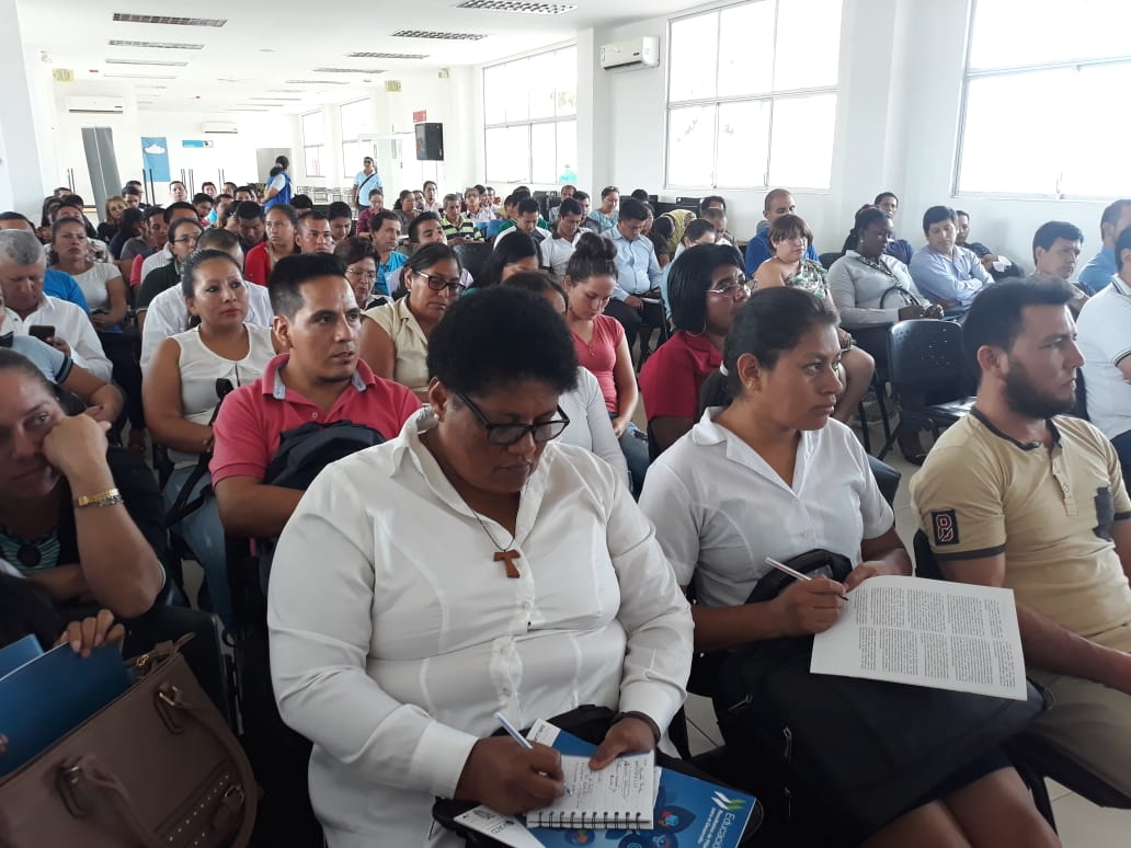 Masiva concurrencia a la socialización Ser Bachiller en Francisco de Orellana